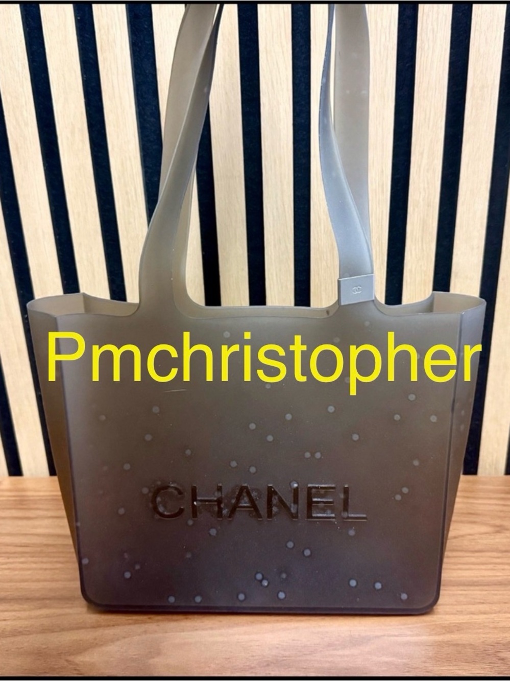 1/59 wins the LV bag! $25 Off $75! Must be used in that show! READ RULES! - Picture 3 of 16